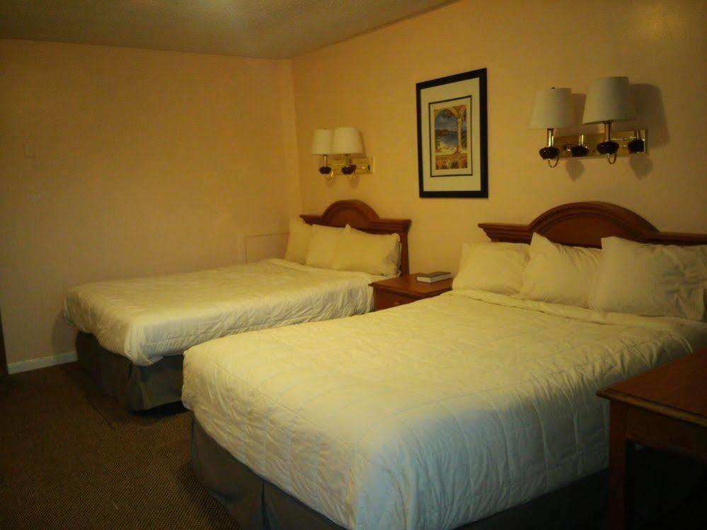 Colony House Motel Waynesboro Bagian luar foto